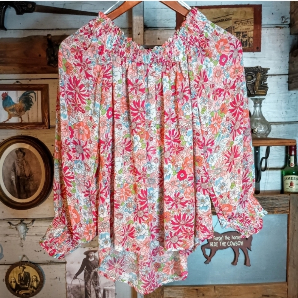 NWT Umgee mgee Off The Shoulder Blouse